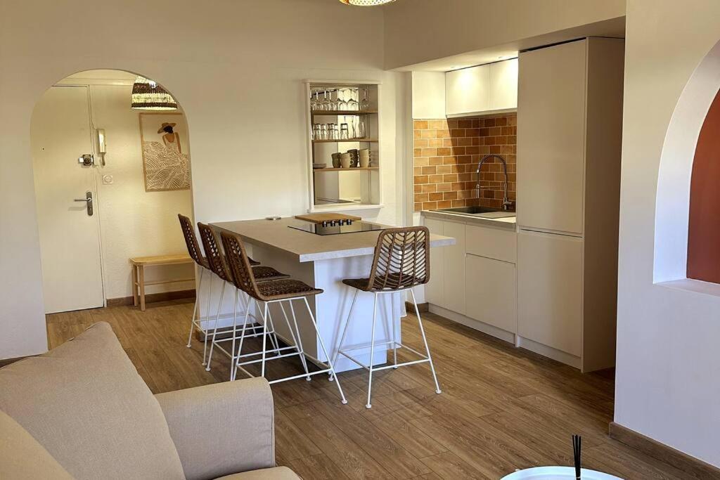 Chez Joan, Apt De Standing, 4 Prs, A 300M Des Plages Antibes Bagian luar foto